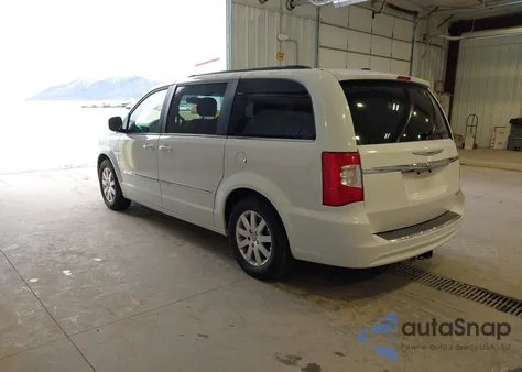 2014 Chrysler Town & Country Touring z USA, uszkodzony, nr VIN 2C4RC1BG7ER435481